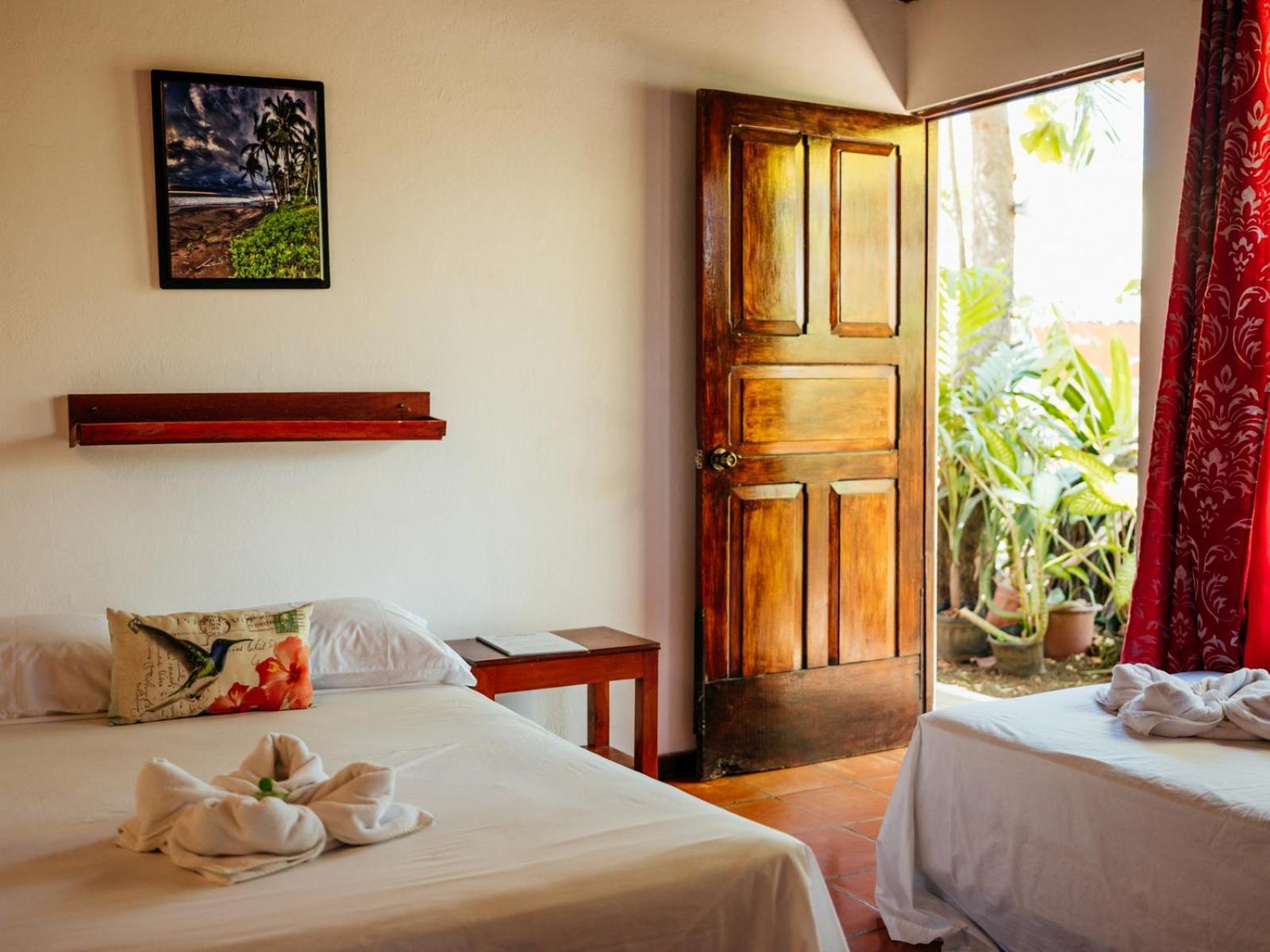 Hotel Hibiscus Cabina 4 Playa Junquillal Esterno foto